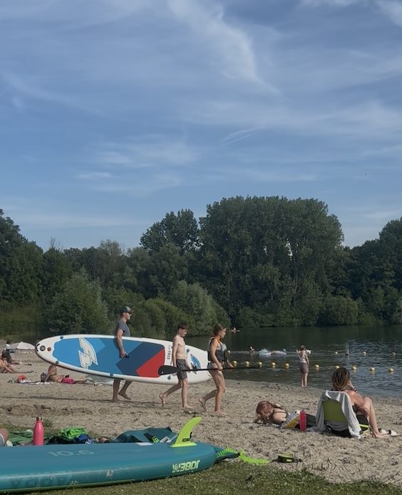 A sandy lake beach near Eindhoven on a summer day